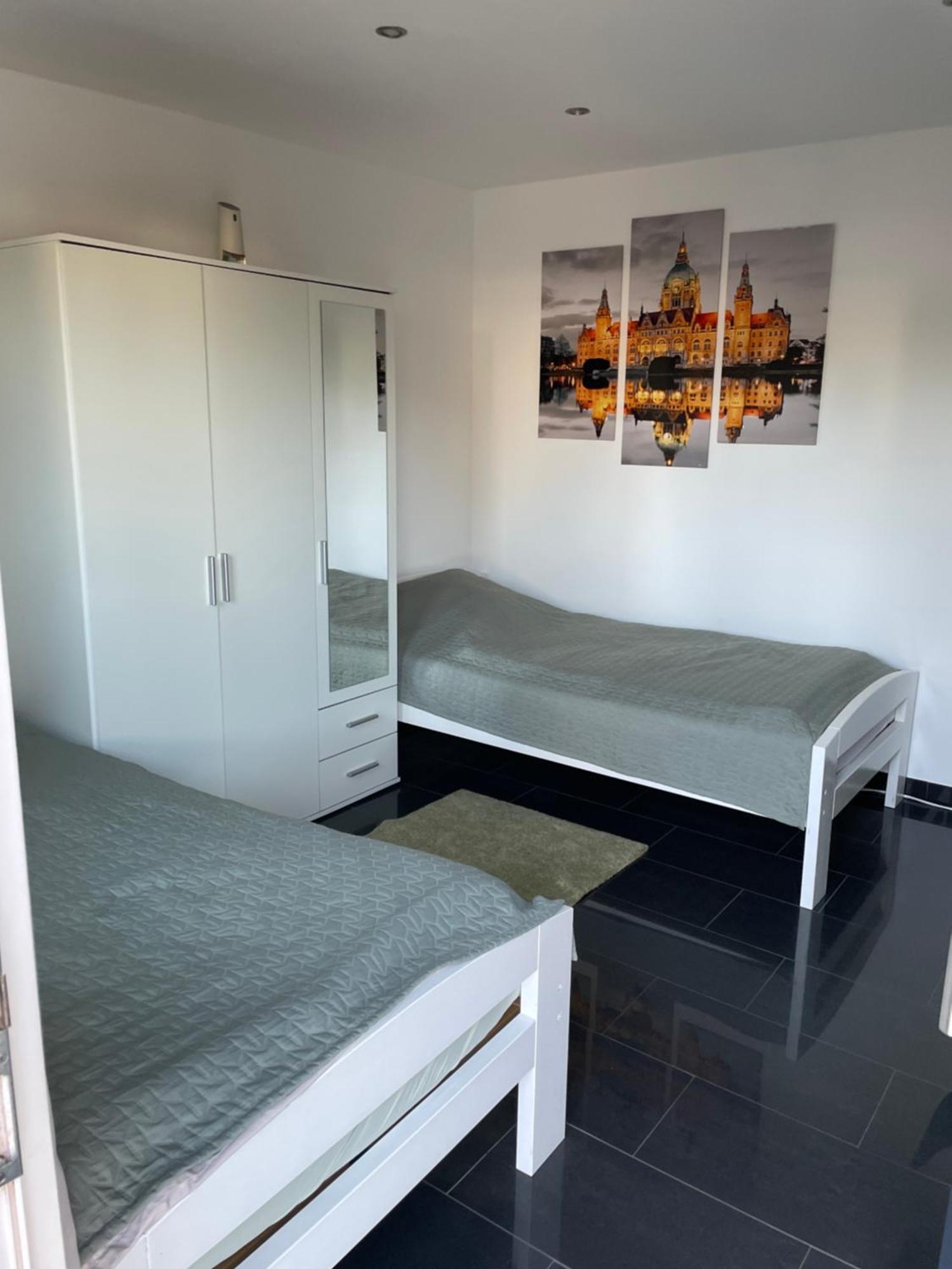 Ferienwohnung Mit Fussbodenheizung Nahe Messe, Gratis Parkplatz Und Abstellplatz E - Bike Hannover Luaran gambar